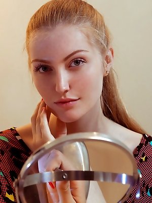 This cutie has come to bake you something sweet and sexy that will blow your mind.